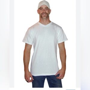 Fruit of The Loom 2 White Shirt Bundle Size XL